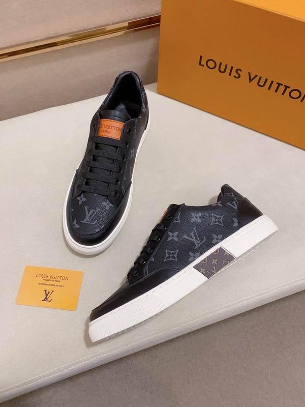 LV Men's Shoes 2220